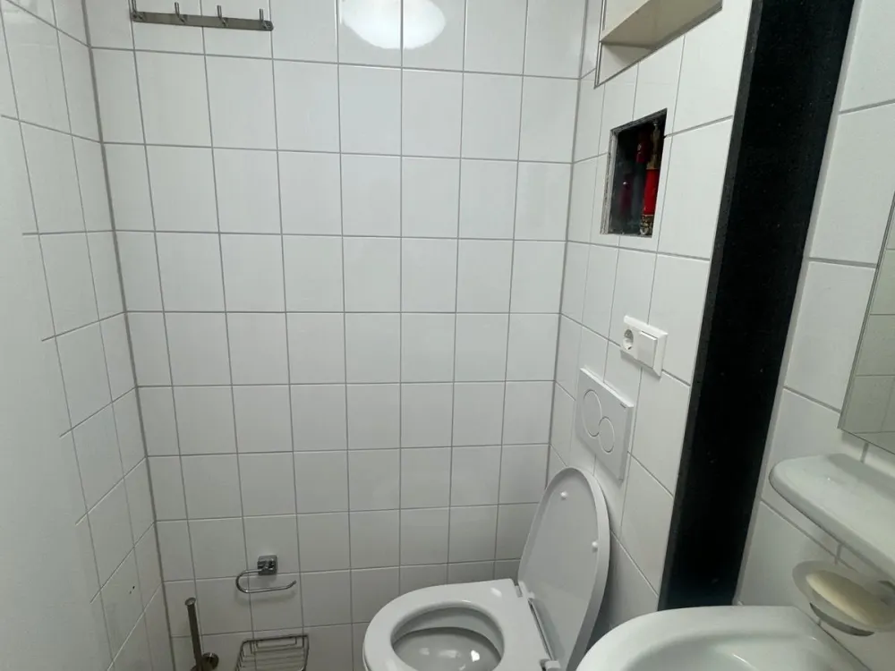 1 Zimmer im Untergeschoss