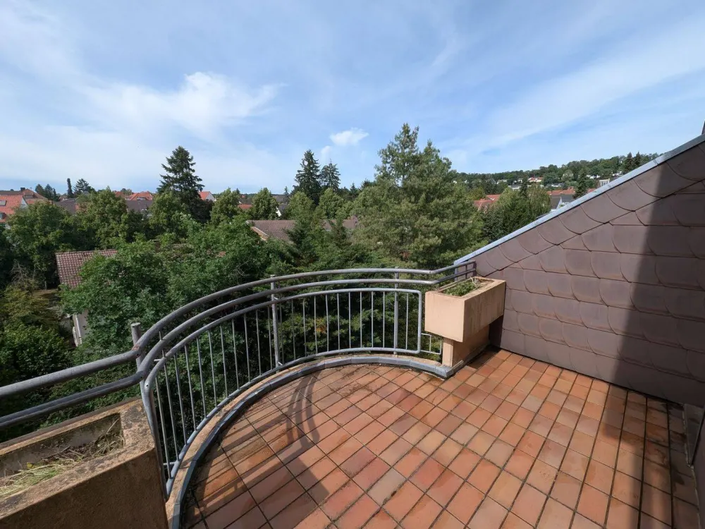 Sbr.- Rotenbühl * Nähe Uni * schicke Maisonette Wohnung * Einbauküche * Balkon