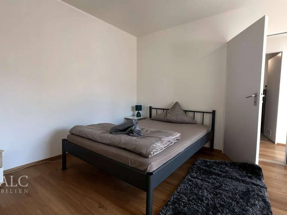 Voll möblierte 1-Zimmer-Wohnung mit Gartenmitnutzung - hell, modern & zentral!