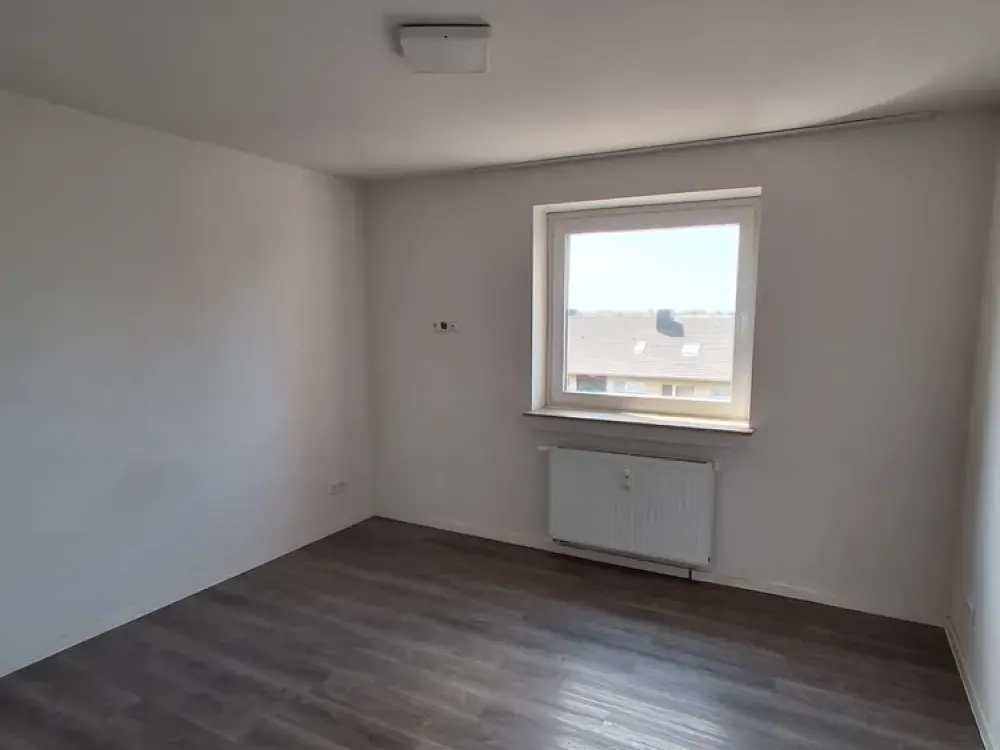 MIT BALKON: Top 2 Zimmer Wohnung in Willich