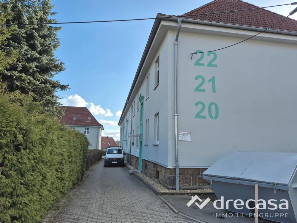 Helle 2-Raum Wohnung + Stellplatz u. Garten mögl.!