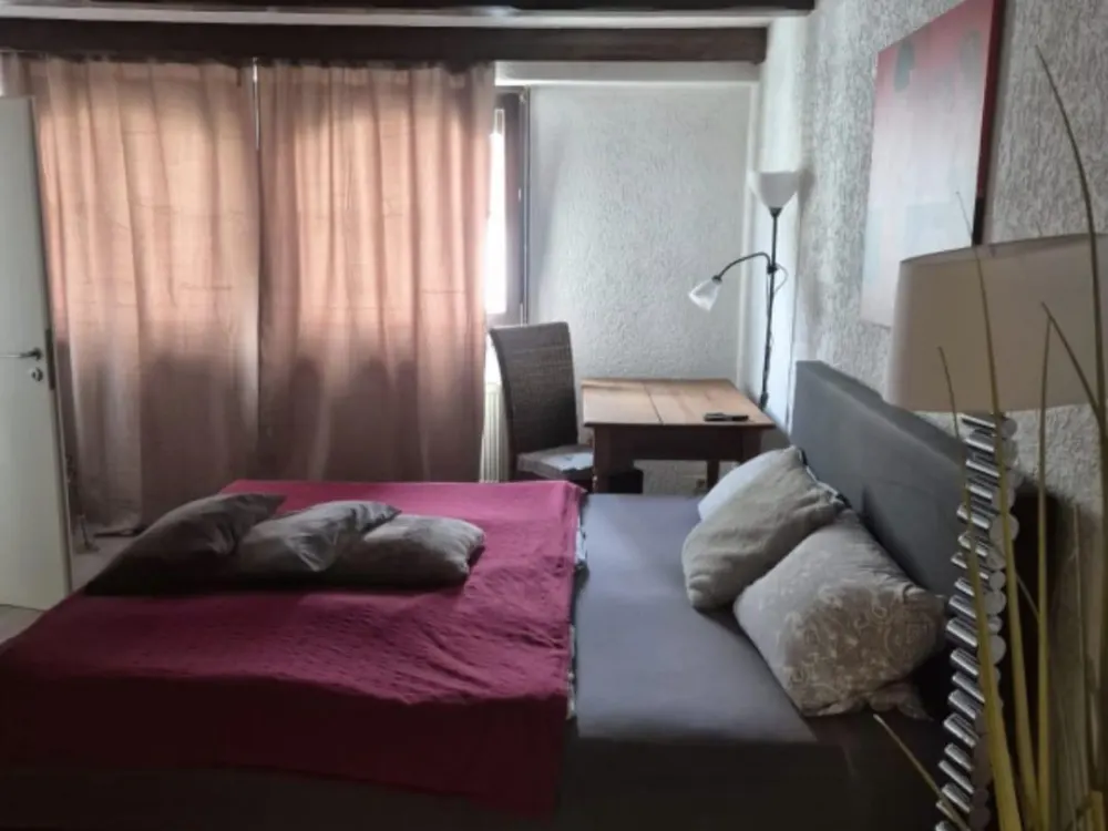 Möbliertes Zimmer zu vermieten ideal für Studenten