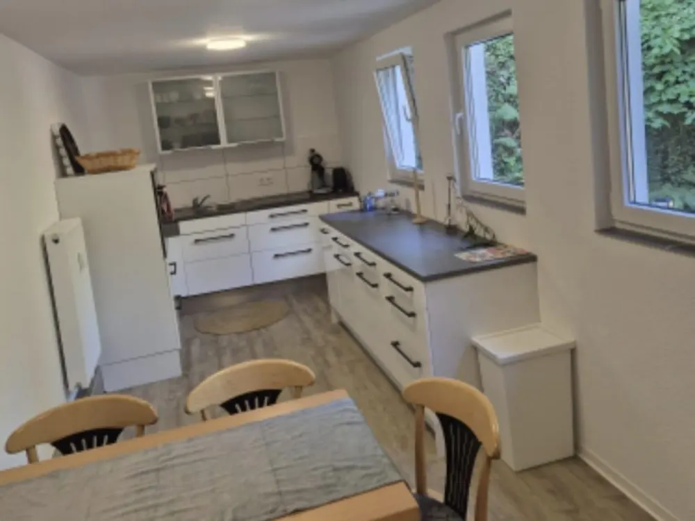 Möbliertes Zimmer zu vermieten ideal für Studenten