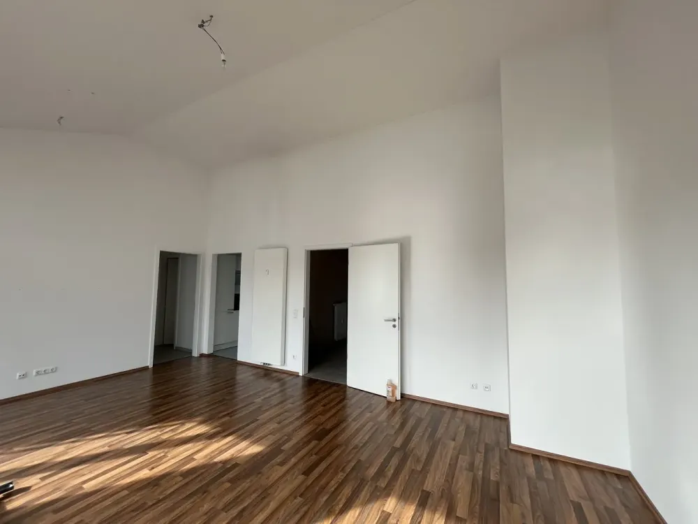 3-Room Attic Penthouse + Elevator to the Apartment + Flooded with Light + 2 Large Roof Terraces