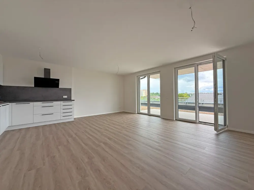 Panoramastraße: 2-Zi.-Terrassenwohnung in Aussichtslage