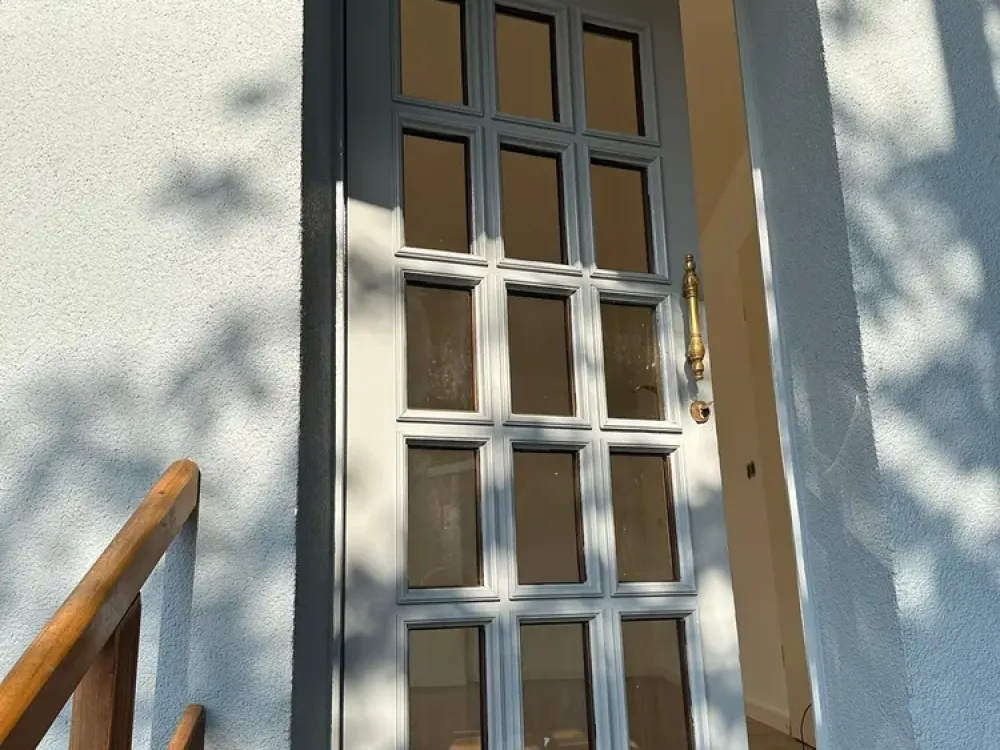 Stilvoll modernisiert: 4-Zimmer-Wohnung in Bergisch Gladbach