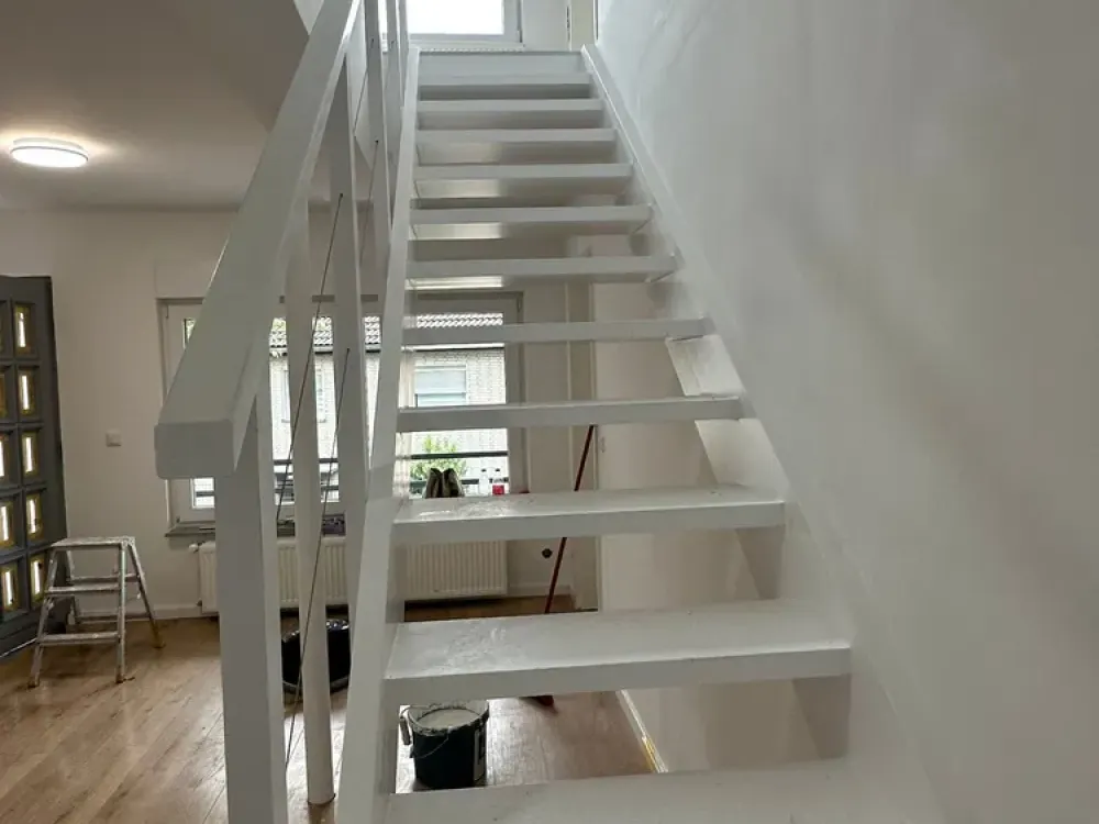 Stilvoll modernisiert: 4-Zimmer-Wohnung in Bergisch Gladbach