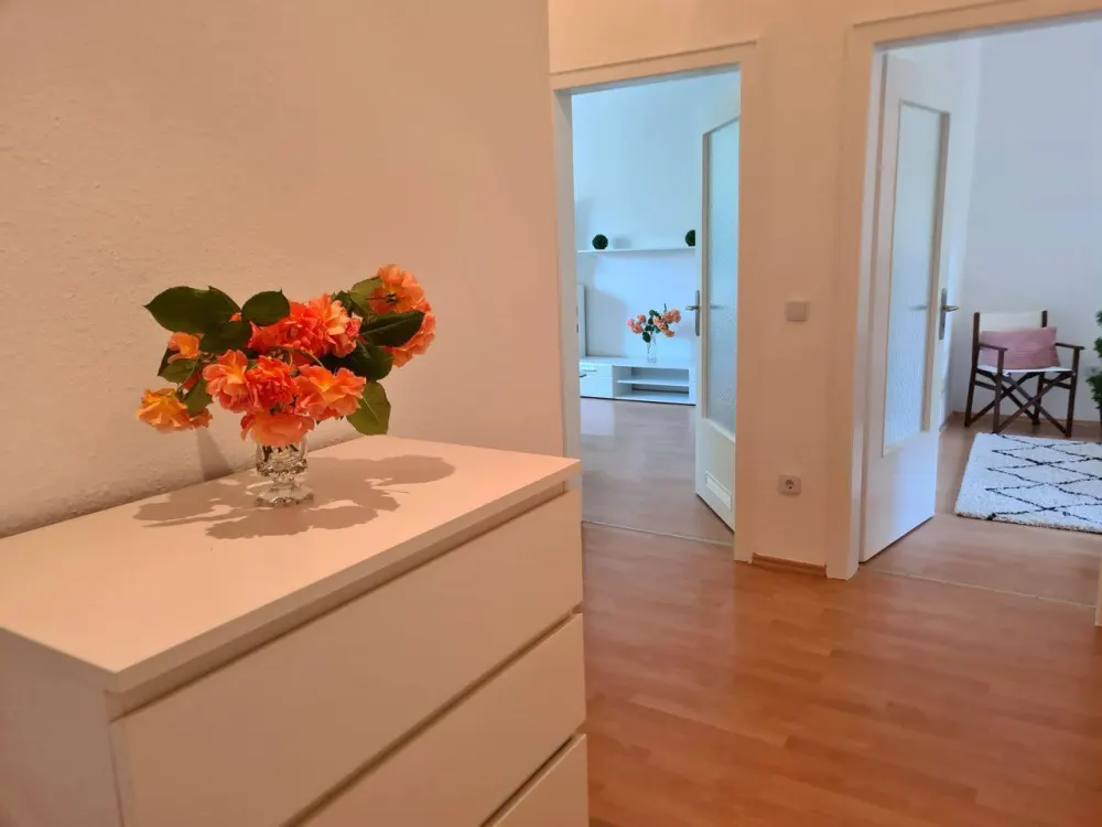 Ich vermiete eine Wohnung