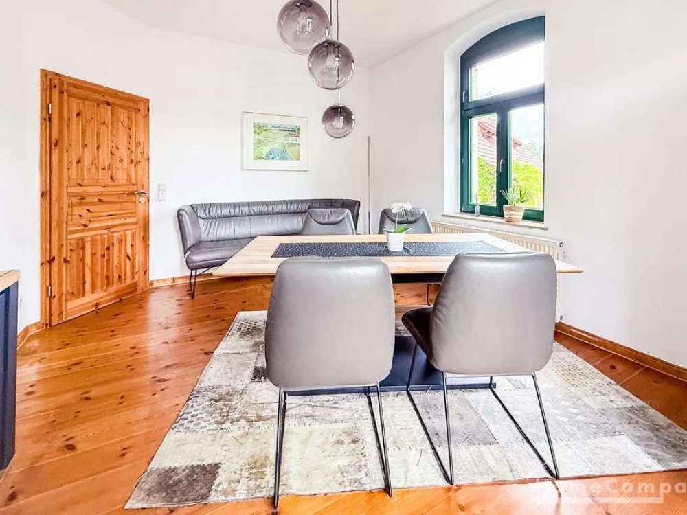 27833 HomeCompany Dresden Möbliert/Furnished 4-Zimmer Apartment mit Balkon in Dresden max. 6 Personen
