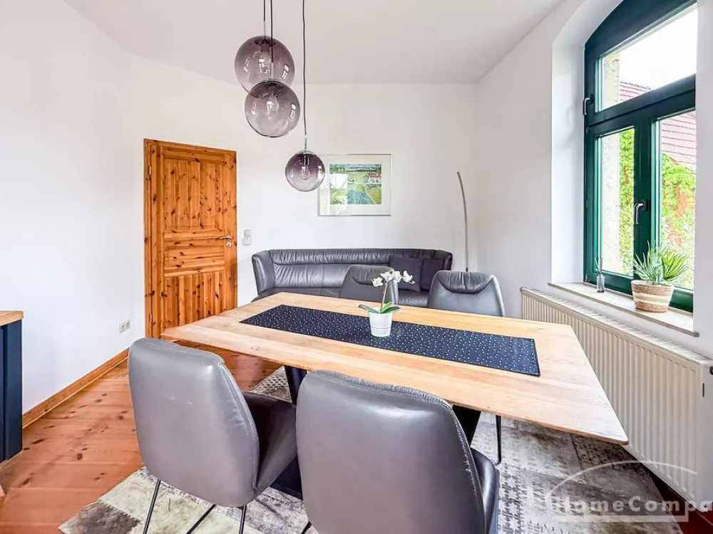 27833 HomeCompany Dresden Möbliert/Furnished 4-Zimmer Apartment mit Balkon in Dresden max. 6 Personen