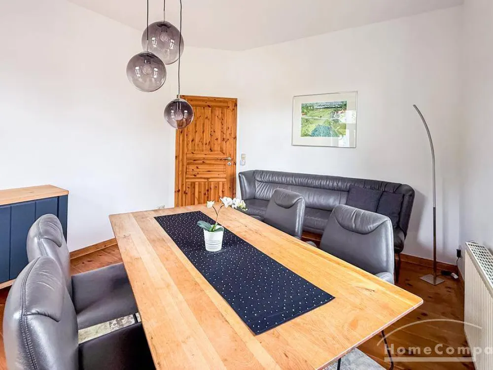 27833 HomeCompany Dresden Möbliert/Furnished 4-Zimmer Apartment mit Balkon in Dresden max. 6 Personen