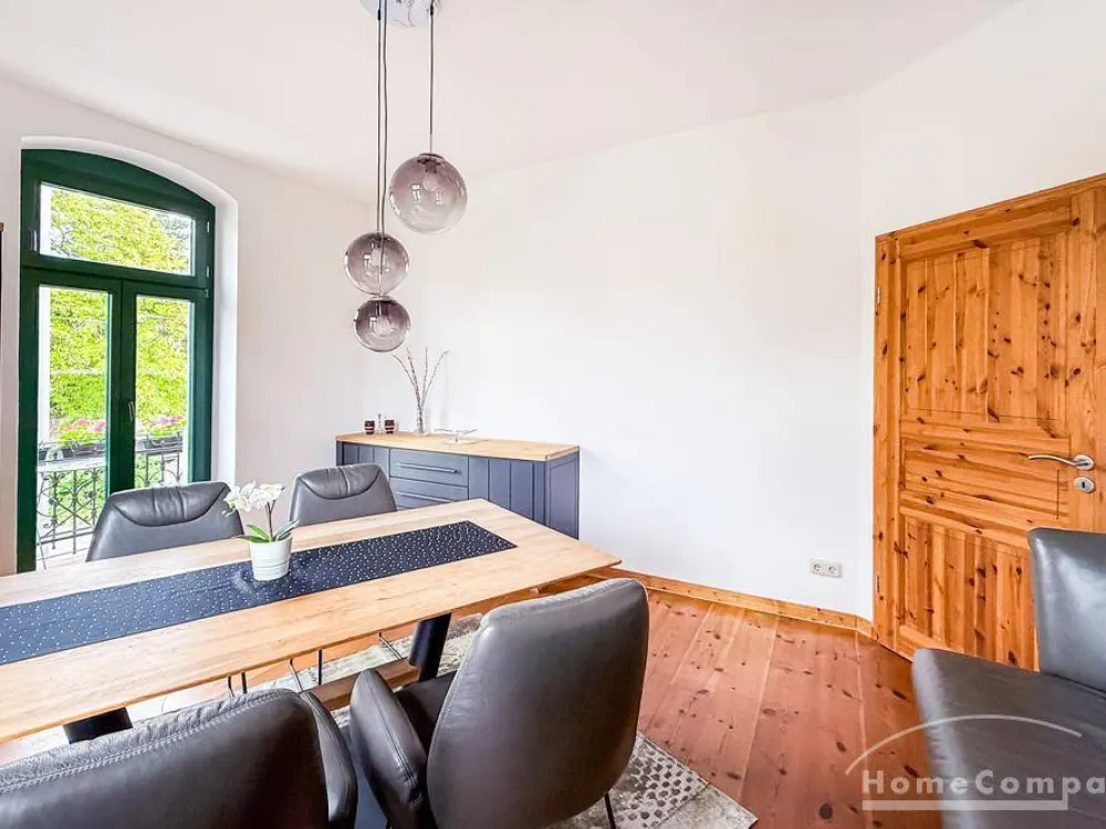 27833 HomeCompany Dresden Möbliert/Furnished 4-Zimmer Apartment mit Balkon in Dresden max. 6 Personen