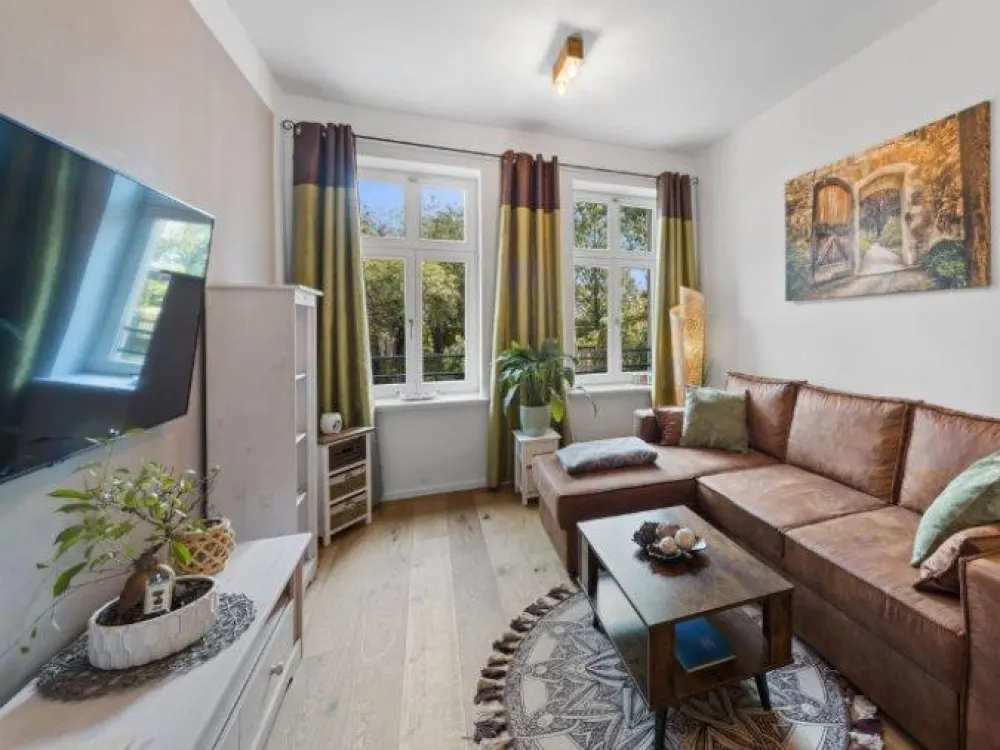 Designwohnung im historischen Dreiseitenhof für Berufstätige & Zw
