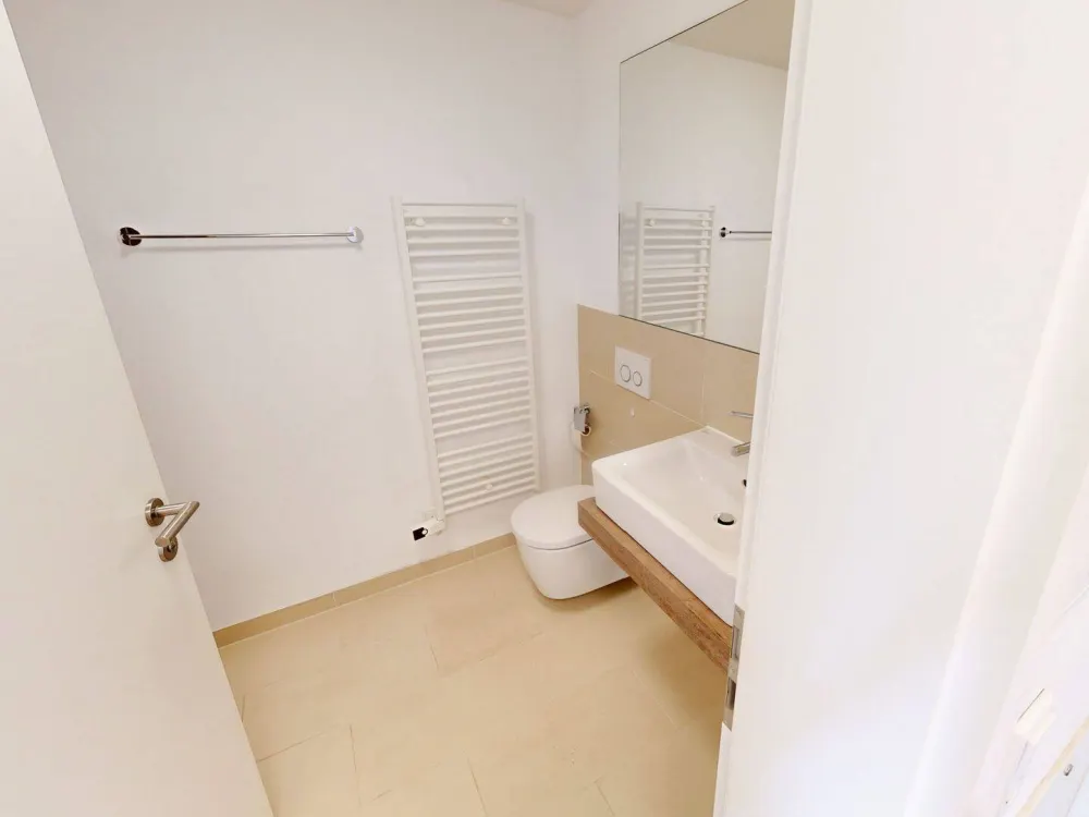 Modernes 1-Zimmer-Apartment mit Loggia und tollem Ausblick