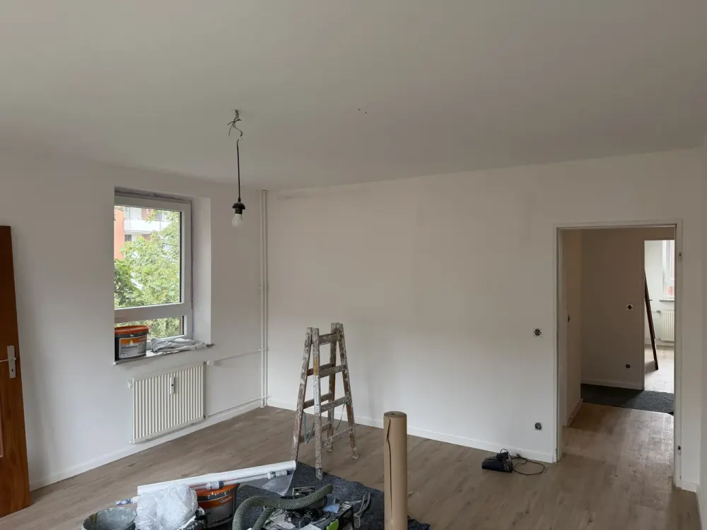 Komplett renovierte und teilsanierte 3-Zimmer-Wohnung mit Westbalkon in Hamburg-Bramfeld