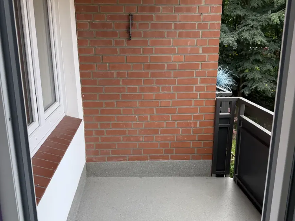 Komplett renovierte und teilsanierte 3-Zimmer-Wohnung mit Westbalkon in Hamburg-Bramfeld