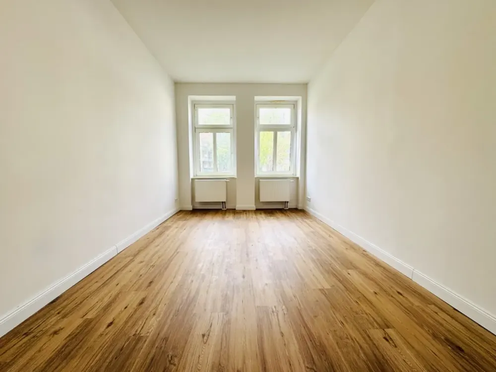 Freshly Renovated & High-Quality 2-Room Apartment +++Top+++ in Sellerhausen-Stünz