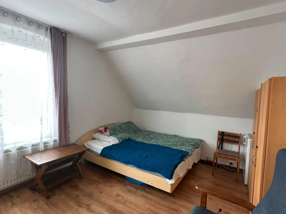 1-Zimmer-Wohnung 40 m² mit Einbauküche und Badewanne zu ver