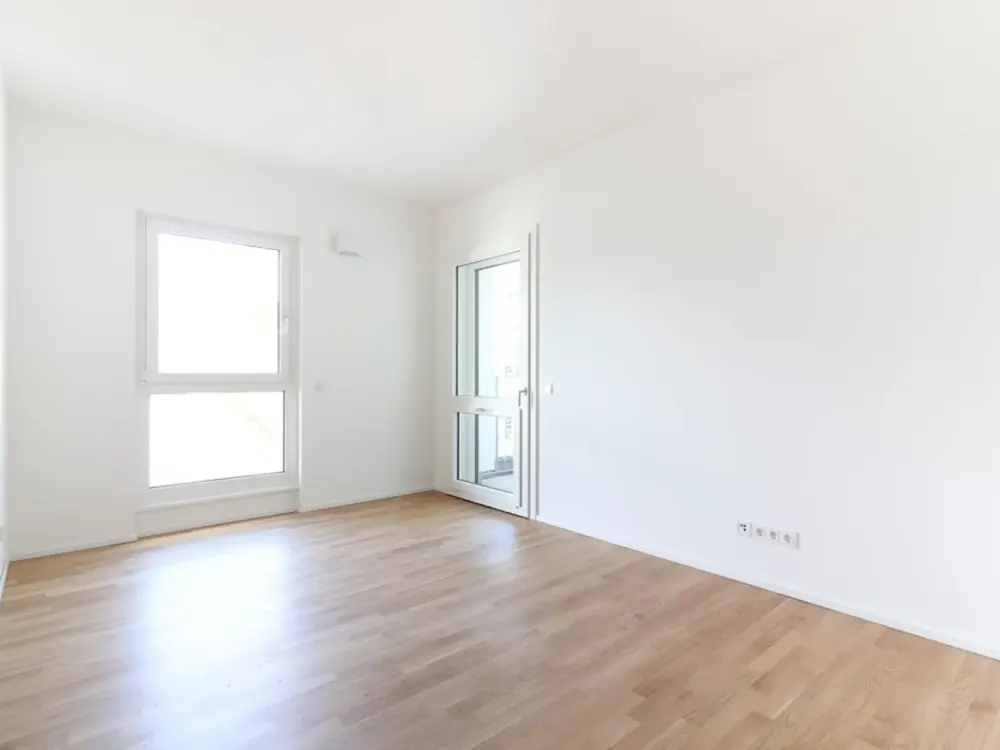 Lichtdurchflutete Familienwohnung mit moderner Küche und zwei Sonnenbalkonen