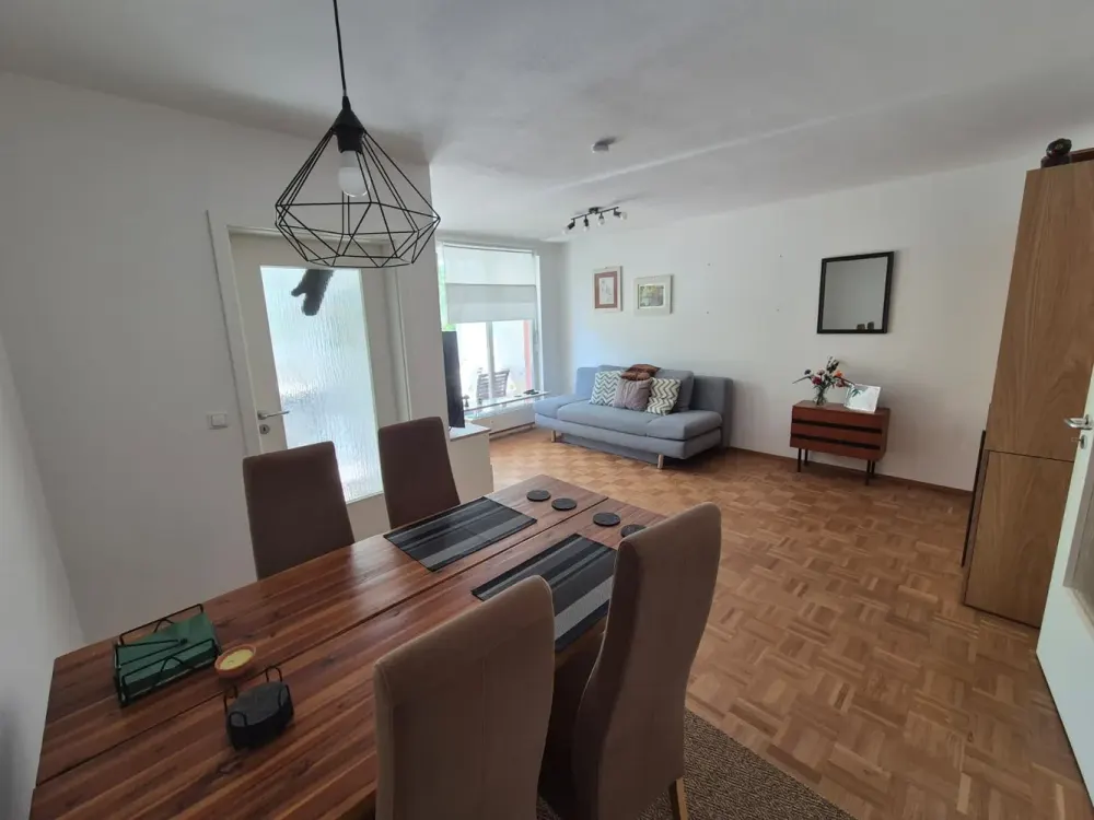 2-Zimmer-Wohnung mit großzügigem Süd-Balkon in Mittersendling