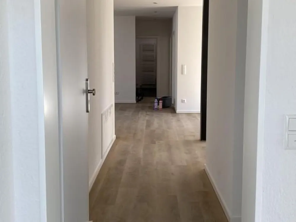 4-Zimmerwohnung in Traumlage mit Kachelofen, Balkon, Dachterrasse, Gästebad und Garage
