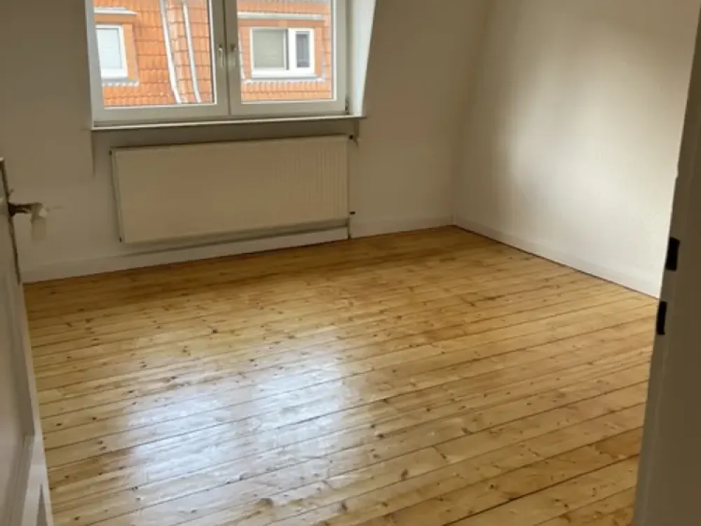 Zuhause mit drei Zimmern und Balkon in Hannover