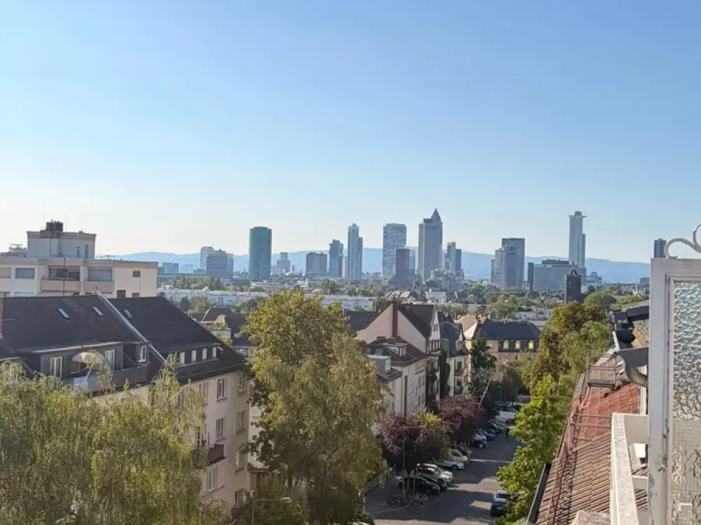 Exclusive Penthouse with Dreamlike Roof Terrace in Sachsenhausen
