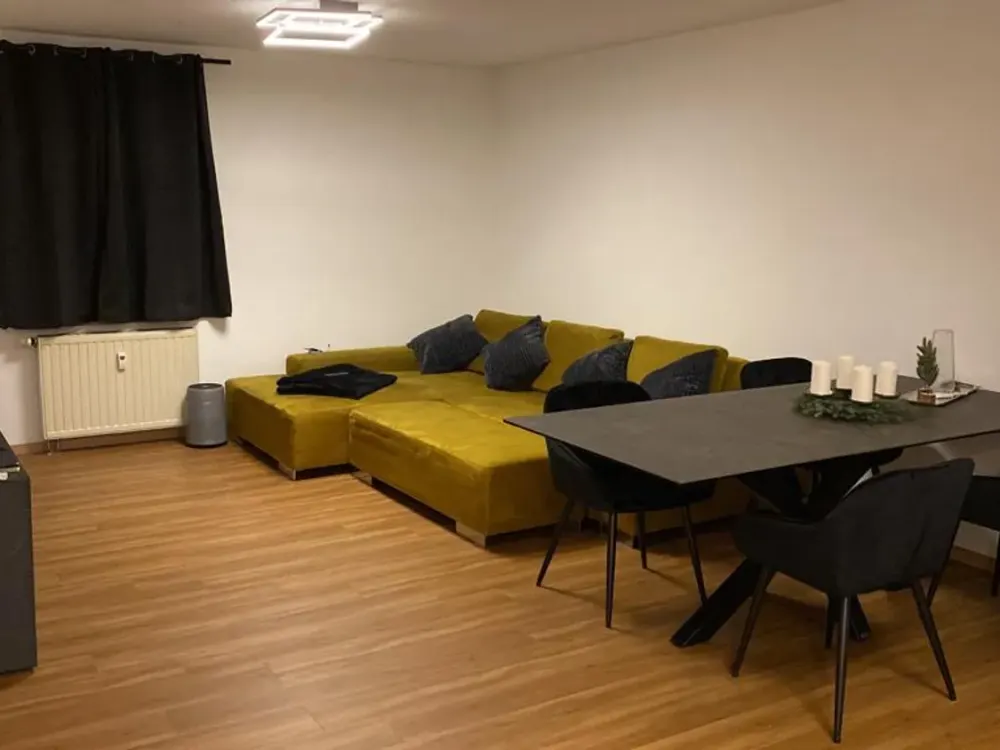 voll möblierte Wohnung mitten in Ludwigsburg