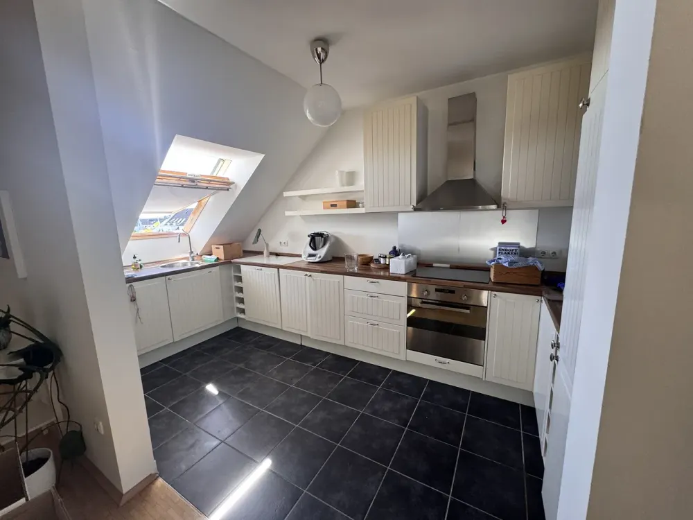 Home with 3.5 Rooms in Düsseldorf