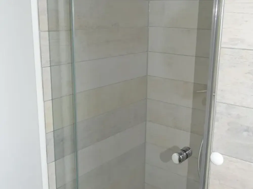 Penthouse-Wohnung mit großem Balkon
