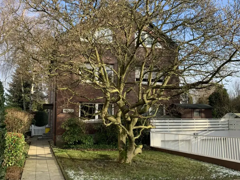 Do - Neuasseln - gemütliche DG Wohnung - 3 Zi. - EBK