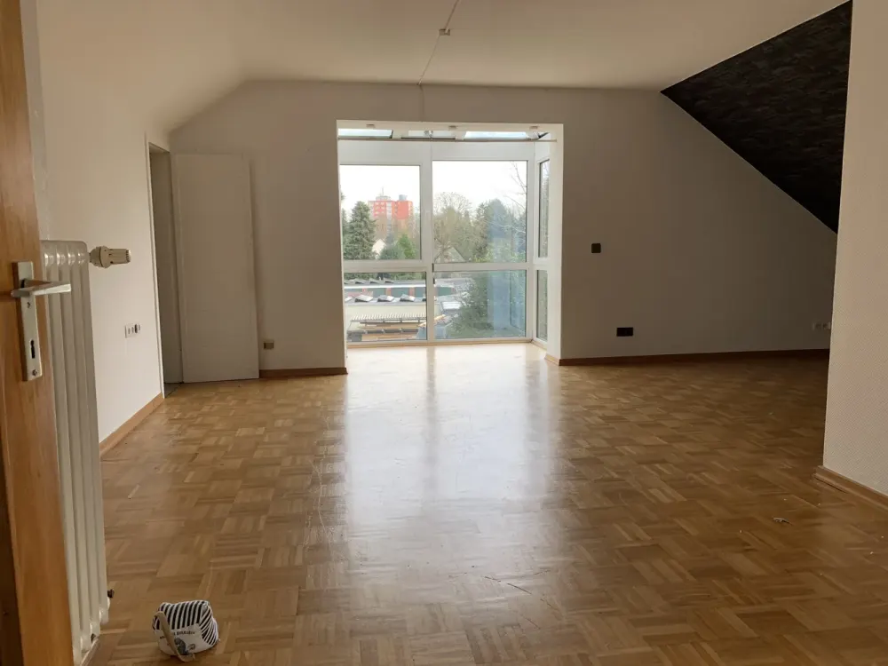 Do - Neuasseln - gemütliche DG Wohnung - 3 Zi. - EBK