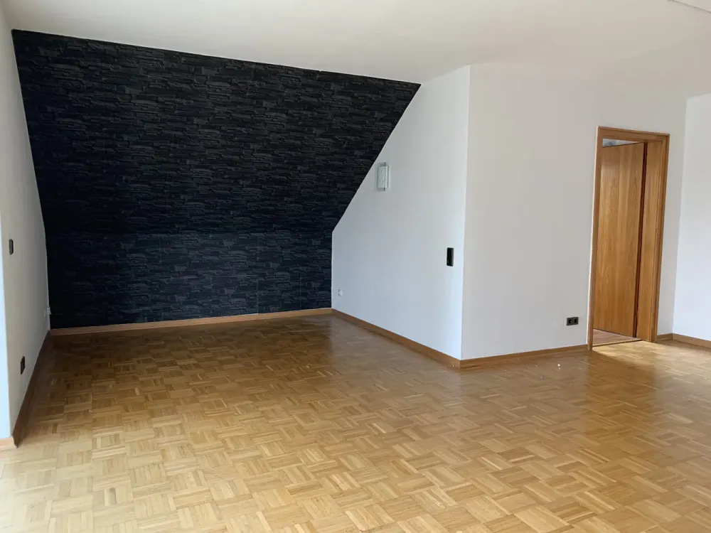 Do - Neuasseln - gemütliche DG Wohnung - 3 Zi. - EBK