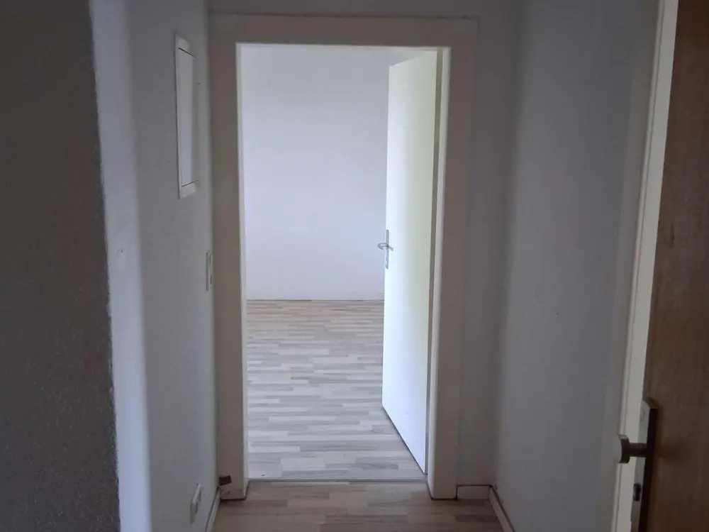 Annenstr. 82, 2. OG 1- schöne renovierte 2 Zi.- Wohnung ab sofort zu vermieten