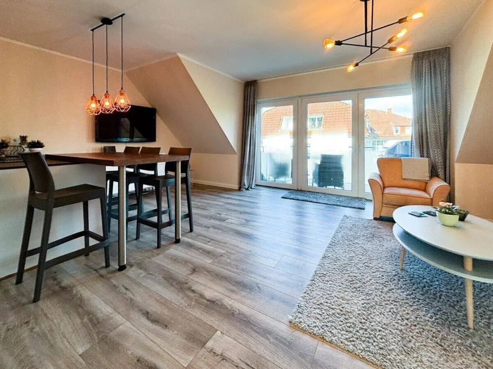 Furnished 2-Room Apartment with Balconies in Woltmershausen