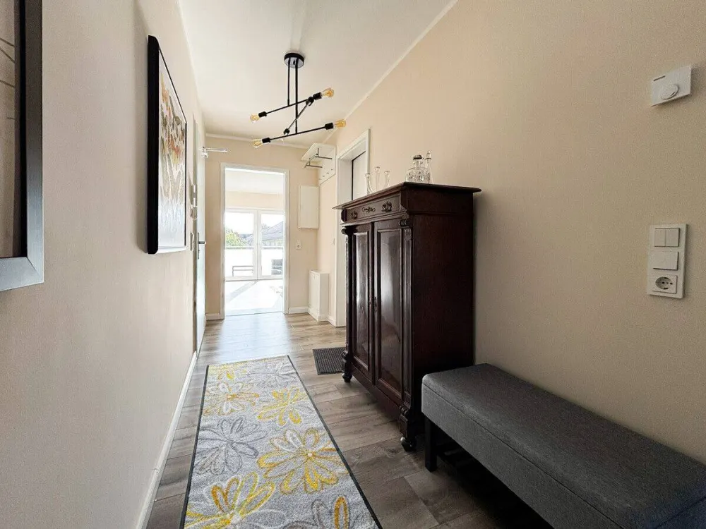 Furnished 2-Room Apartment with Balconies in Woltmershausen