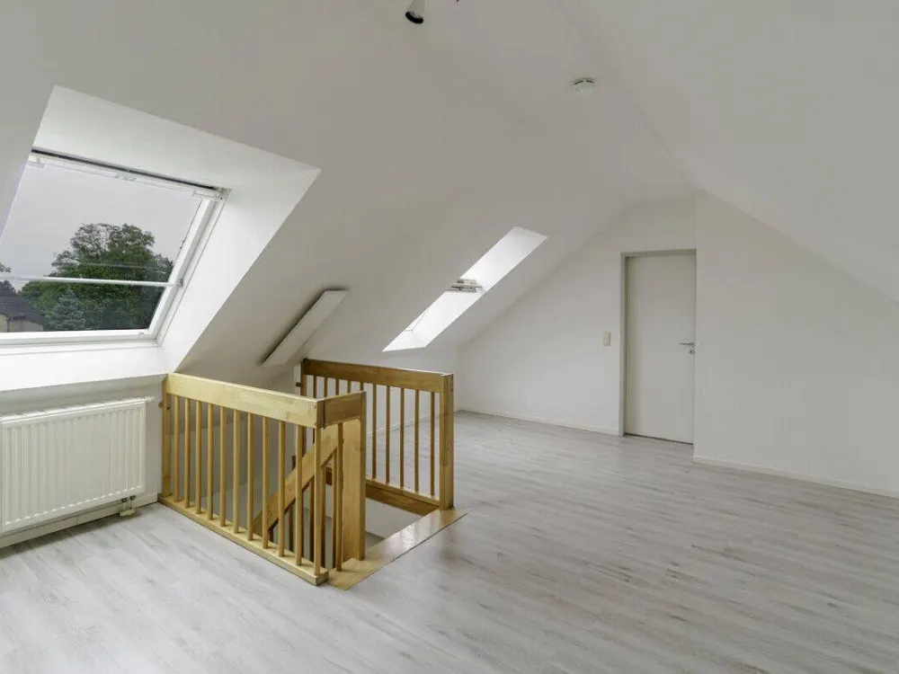 Düsseldorf-Angermund: Charmante Maisonette mit kluger Raumaufteilung in zentraler Lage