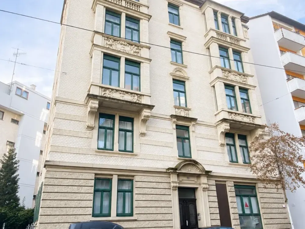 S-Mitte: Vollständig möblierte, gut ausgestattete 3-Zi.-Wohnung * EBK * 90 qm * gute Lage *