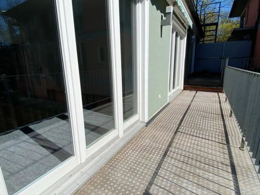 Exklusive 4-Zimmer-Wohnung mit Balkon & Terrasse in Toplage am Herzogpark in Alt-Bogenhausen