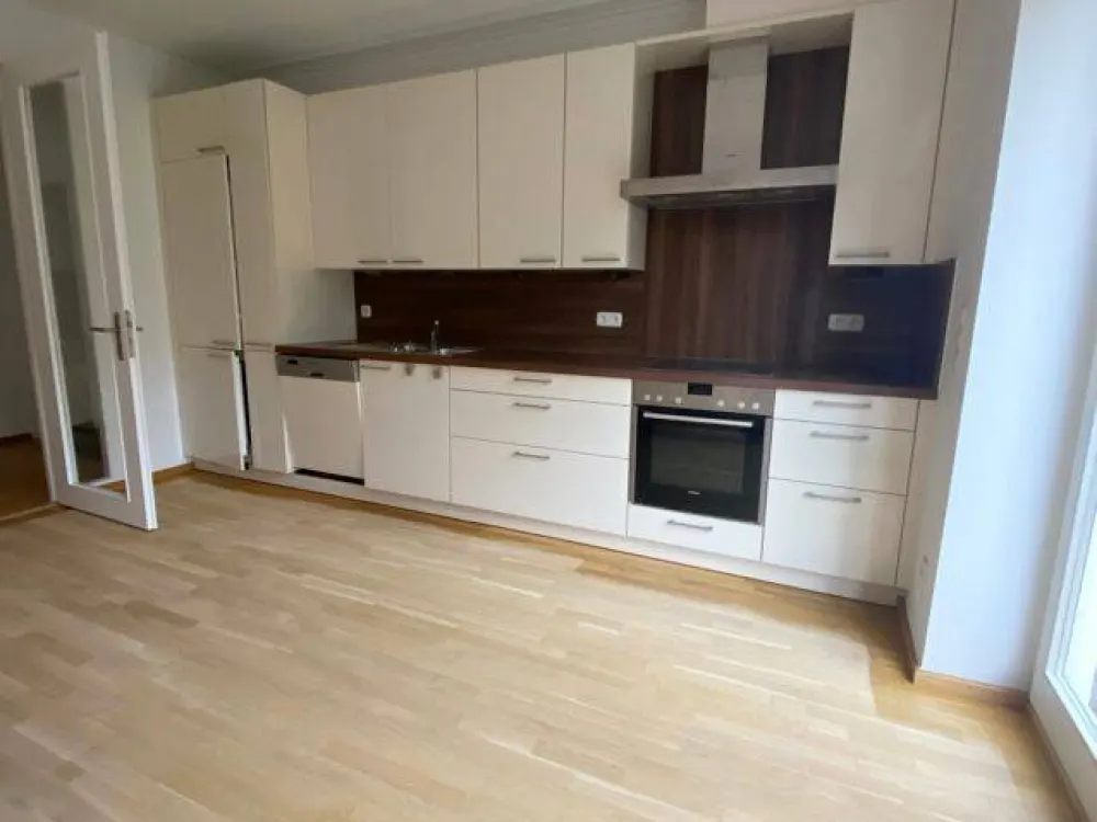 Exklusive 4-Zimmer-Wohnung mit Balkon & Terrasse in Toplage am Herzogpark in Alt-Bogenhausen