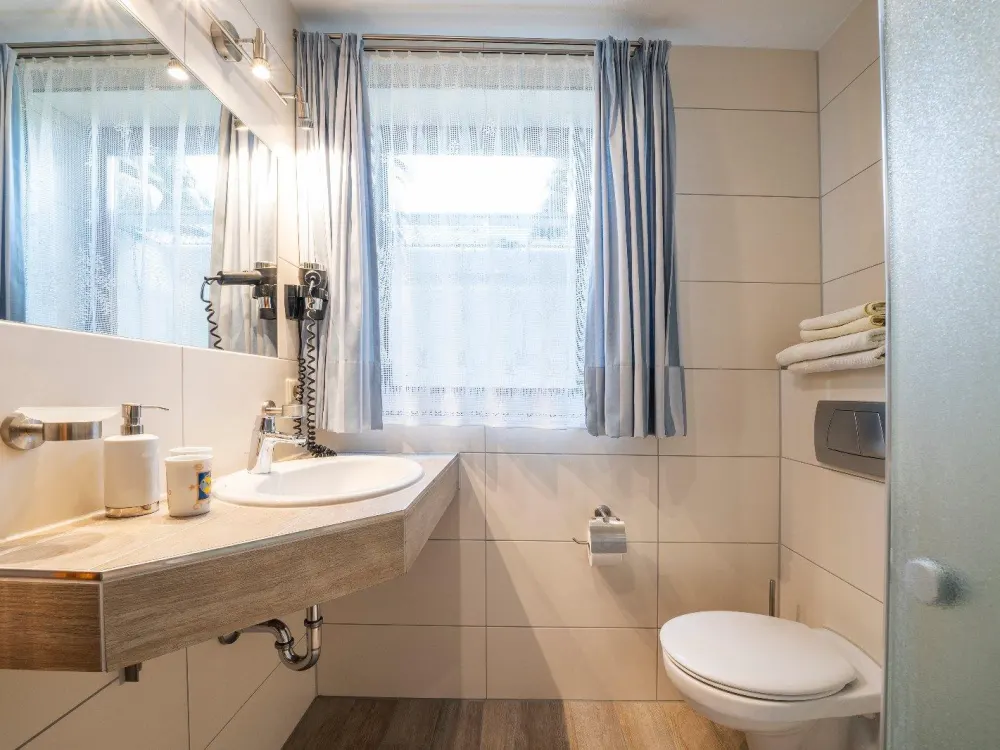 1-Zimmer-Wohnung möbiliert ab Okt 26 - 31.03.27
