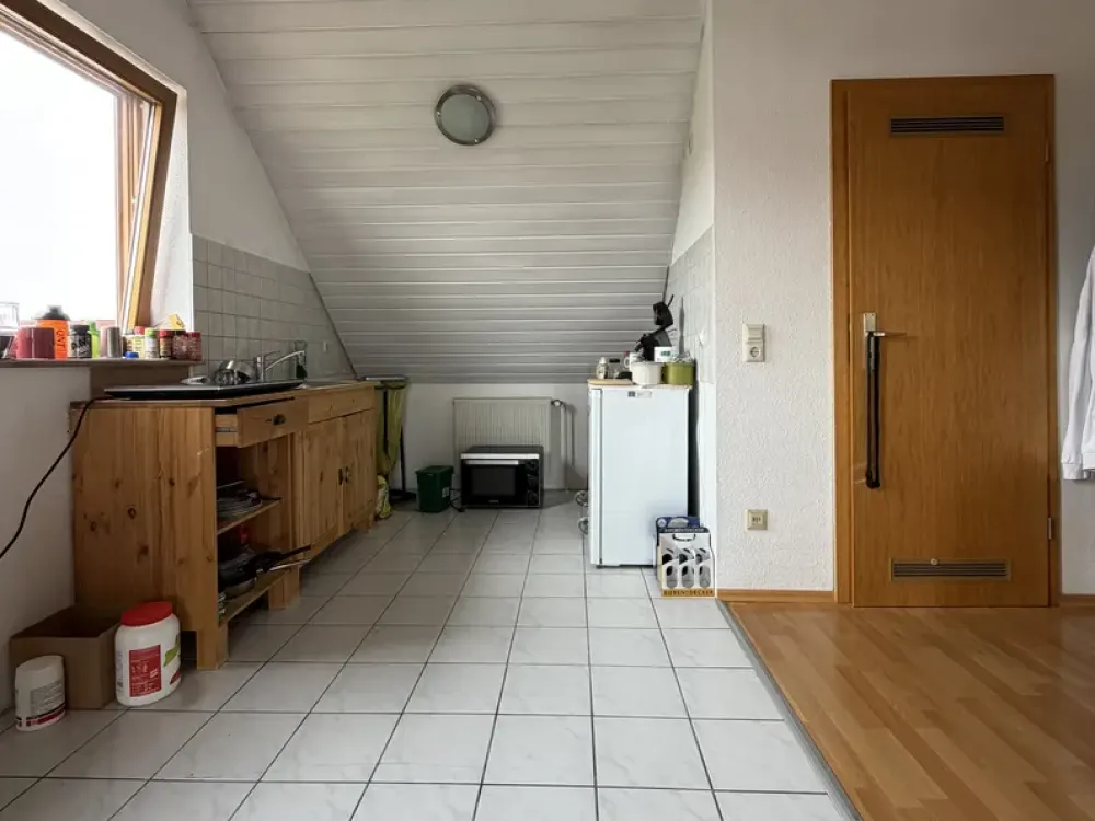 Zuhause ankommen: Schöne 2,5-Zimmer-Wohnung mit Außenstellplatz