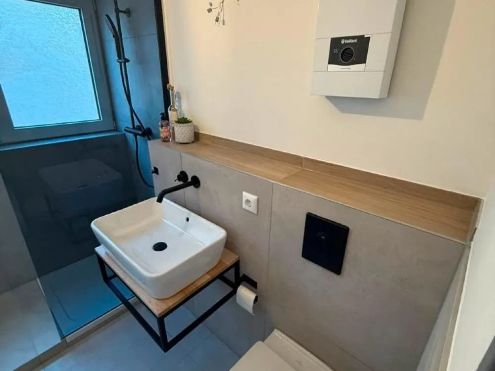 Top, Erstbezug noch Sanierung! 3ZKDB Balkon und Stellplatz