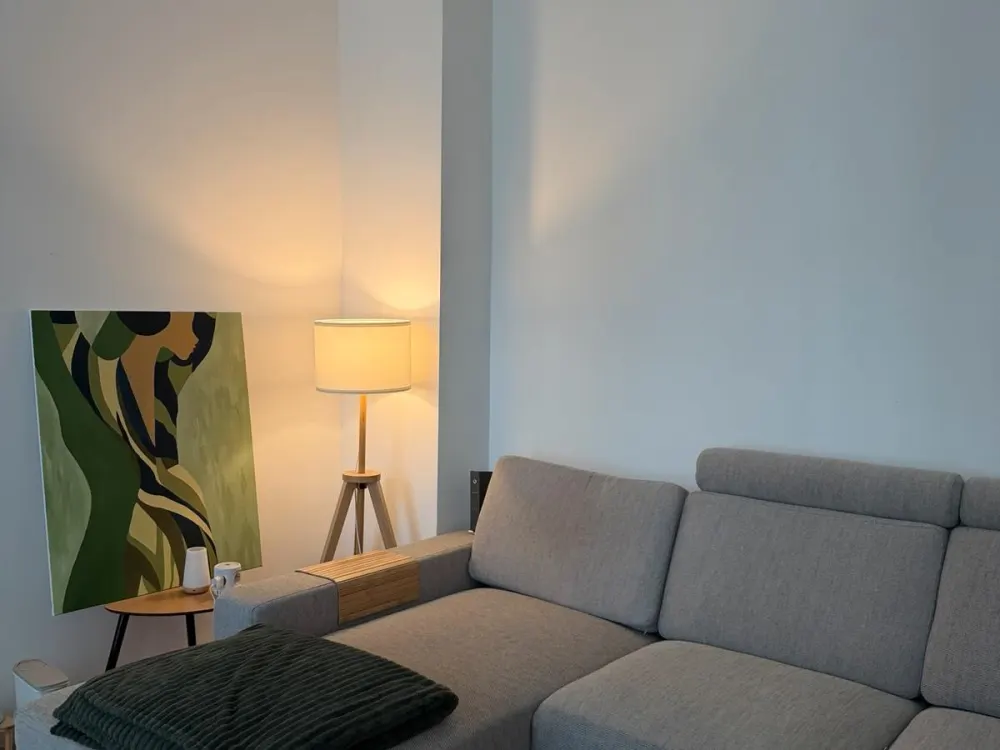 2-Zimmer Wohnung, 45m^2, Balkon, EBK, Aufzug