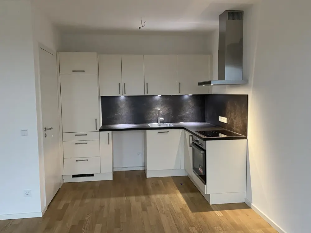 Sonnige 2-Zimmer-Wohnung inkl. EBK, Balkon, Stellplatz vom Eigentümer ab 01.12.2026