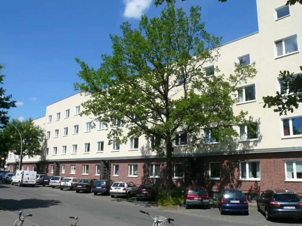 Modernisierte 3 Zimmer Wohnung zur Miete in Hamburg Bahrenfeld - Wentzel Dr.