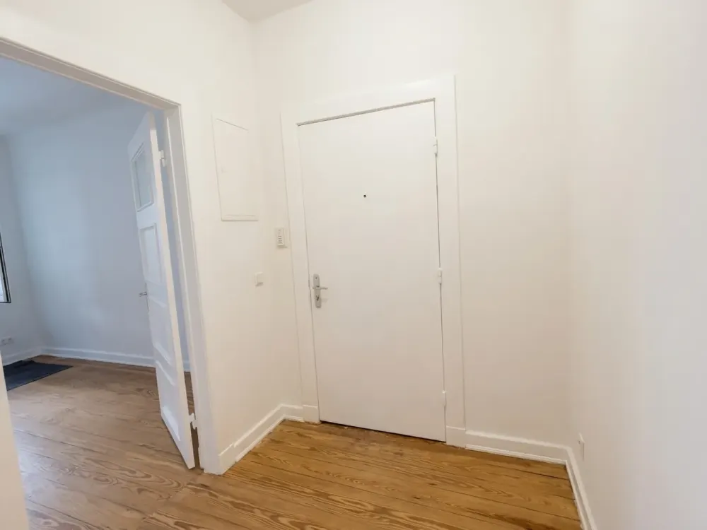 Modernisierte 3 Zimmer Wohnung zur Miete in Hamburg Bahrenfeld - Wentzel Dr.