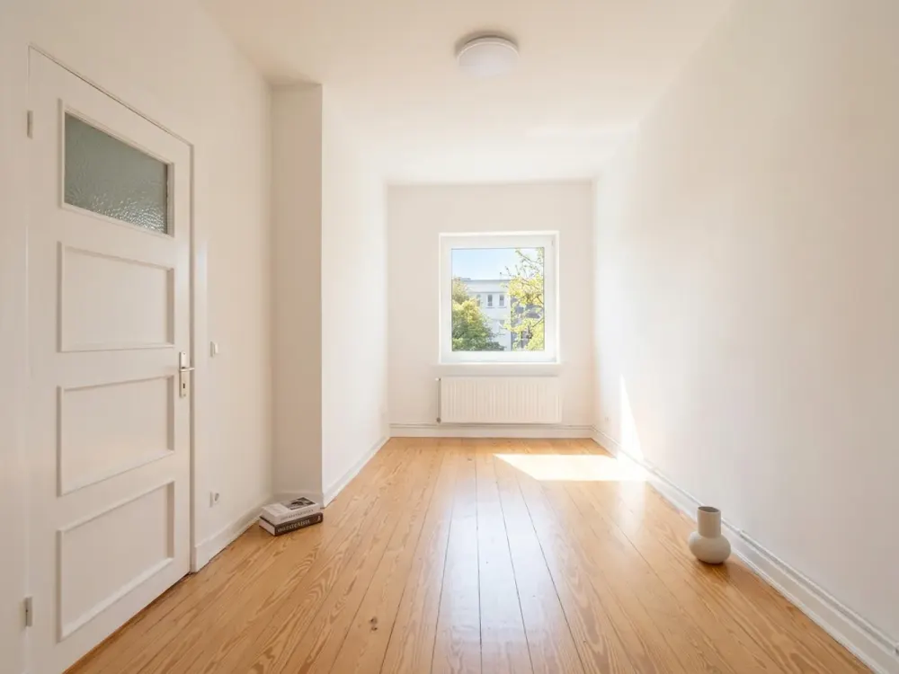 Modernisierte 3 Zimmer Wohnung zur Miete in Hamburg Bahrenfeld - Wentzel Dr.