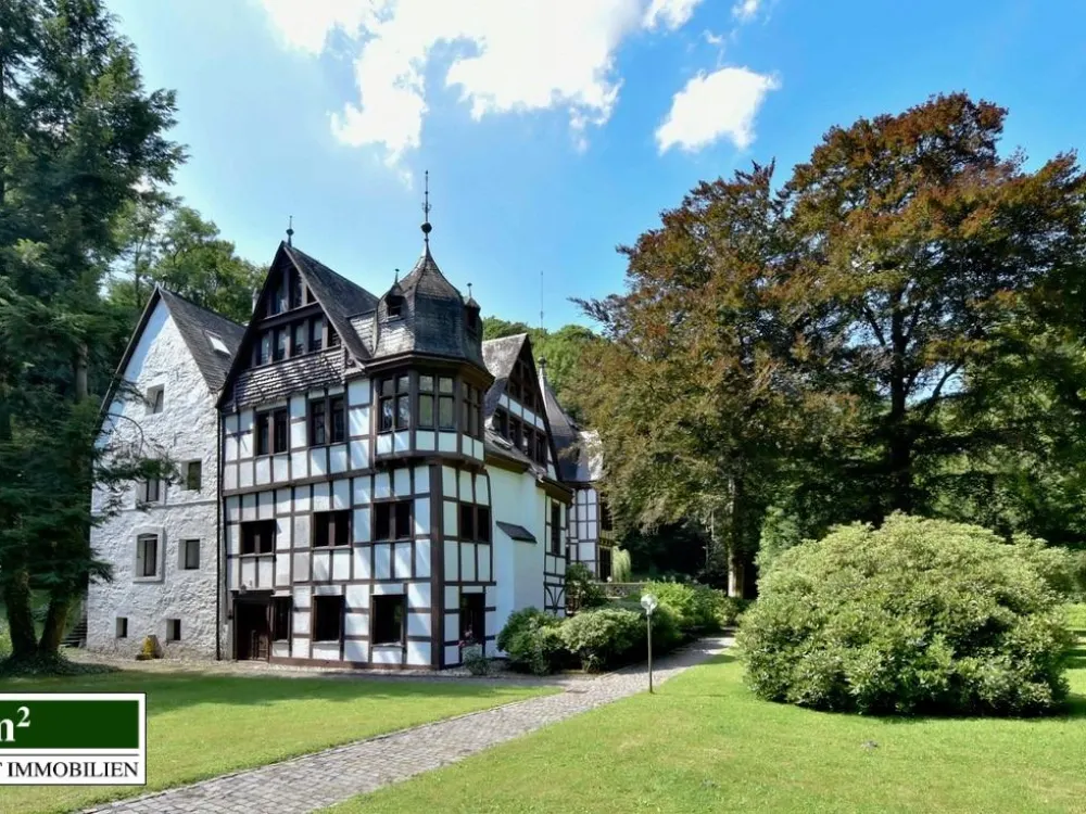Luxuriöse Wohnung im Schloss in der Nähe von Düsseldorf in Solingen-Ohligs
