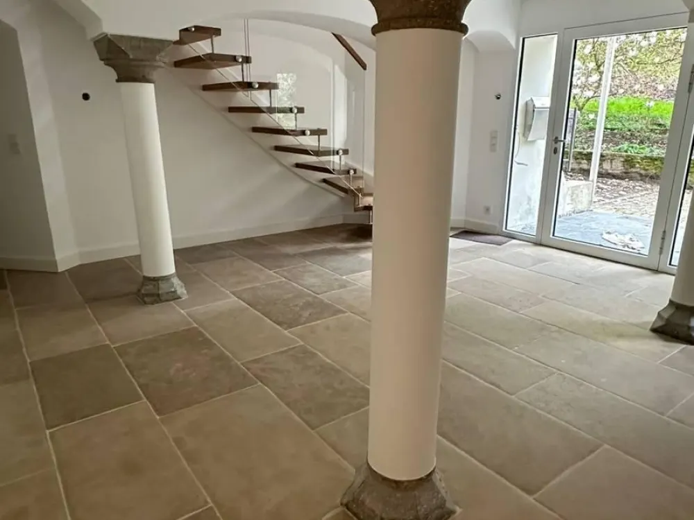 Luxuriöse Wohnung im Schloss in der Nähe von Düsseldorf in Solingen-Ohligs